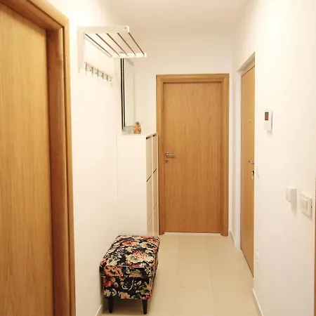 Apartment Ela *